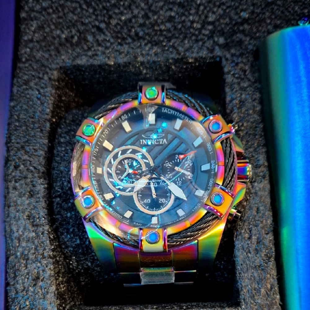 Invicta Bolt Zeus Rainbow Plated Chronograph Men’s Watch Gift Set (Model 25621)